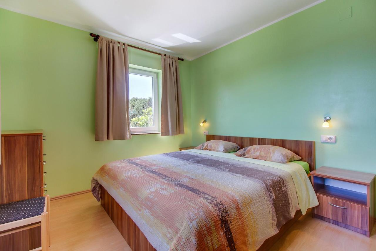 Apartments And Rooms By The Sea Nerezine, Losinj - 11815 Exterior photo