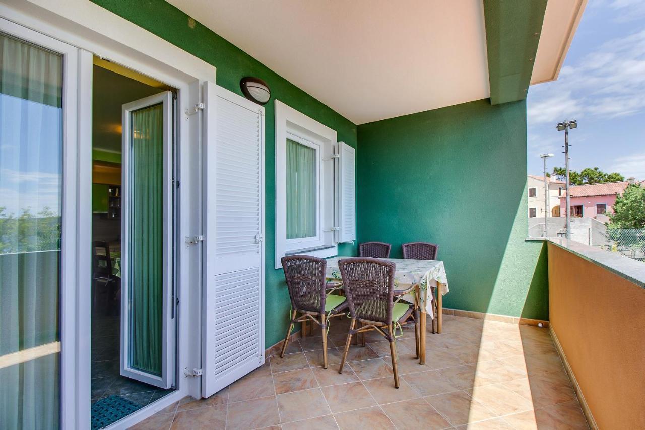 Apartments And Rooms By The Sea Nerezine, Losinj - 11815 Exterior photo
